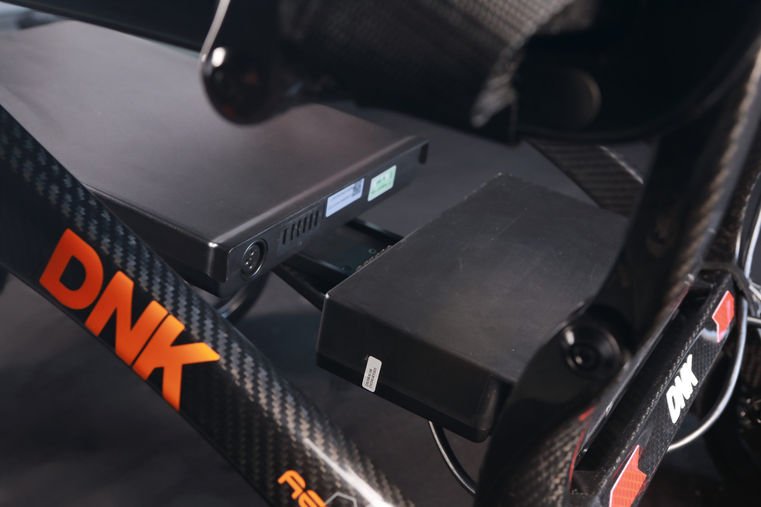 Elevate Aero Carbon Fibre Powerchair - Folding - Image 12