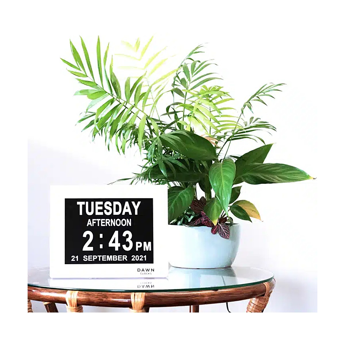 Dawn 8" Digital Calendar & Reminder Clock