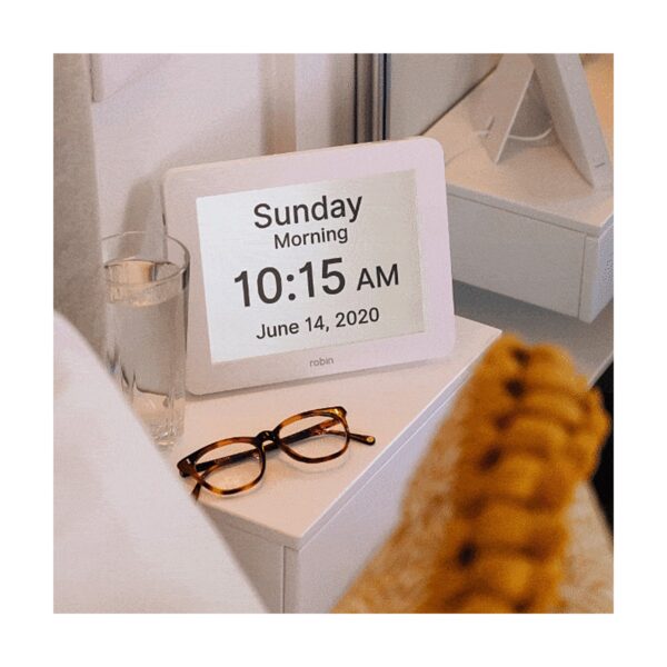 Home Life Robin Clock