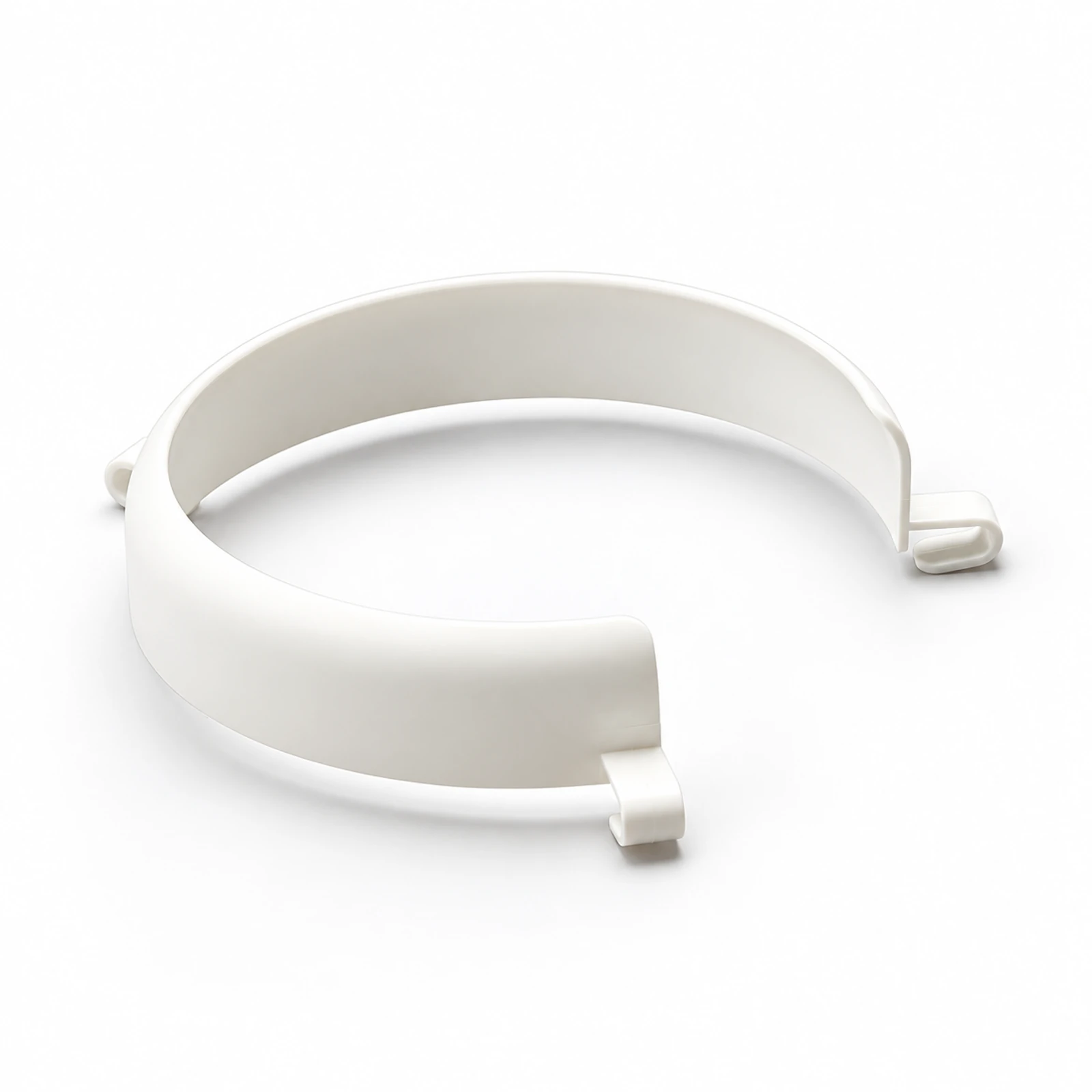 A white plastic circular clip with three small protruding tabs, shown on a white background.